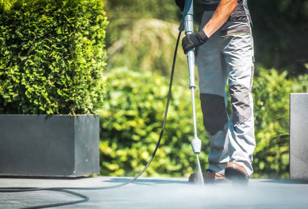 Best Animal Enclosure Cleaning  in Fitchburg, WI